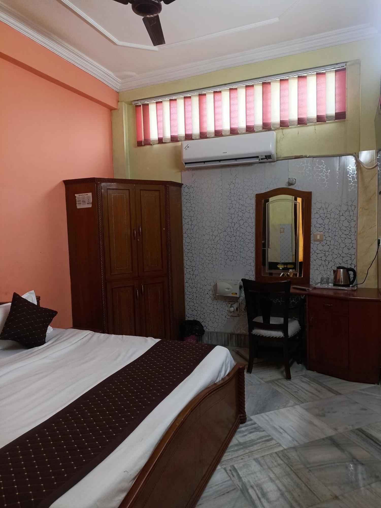Hotel Riz Varanasi Exterior foto