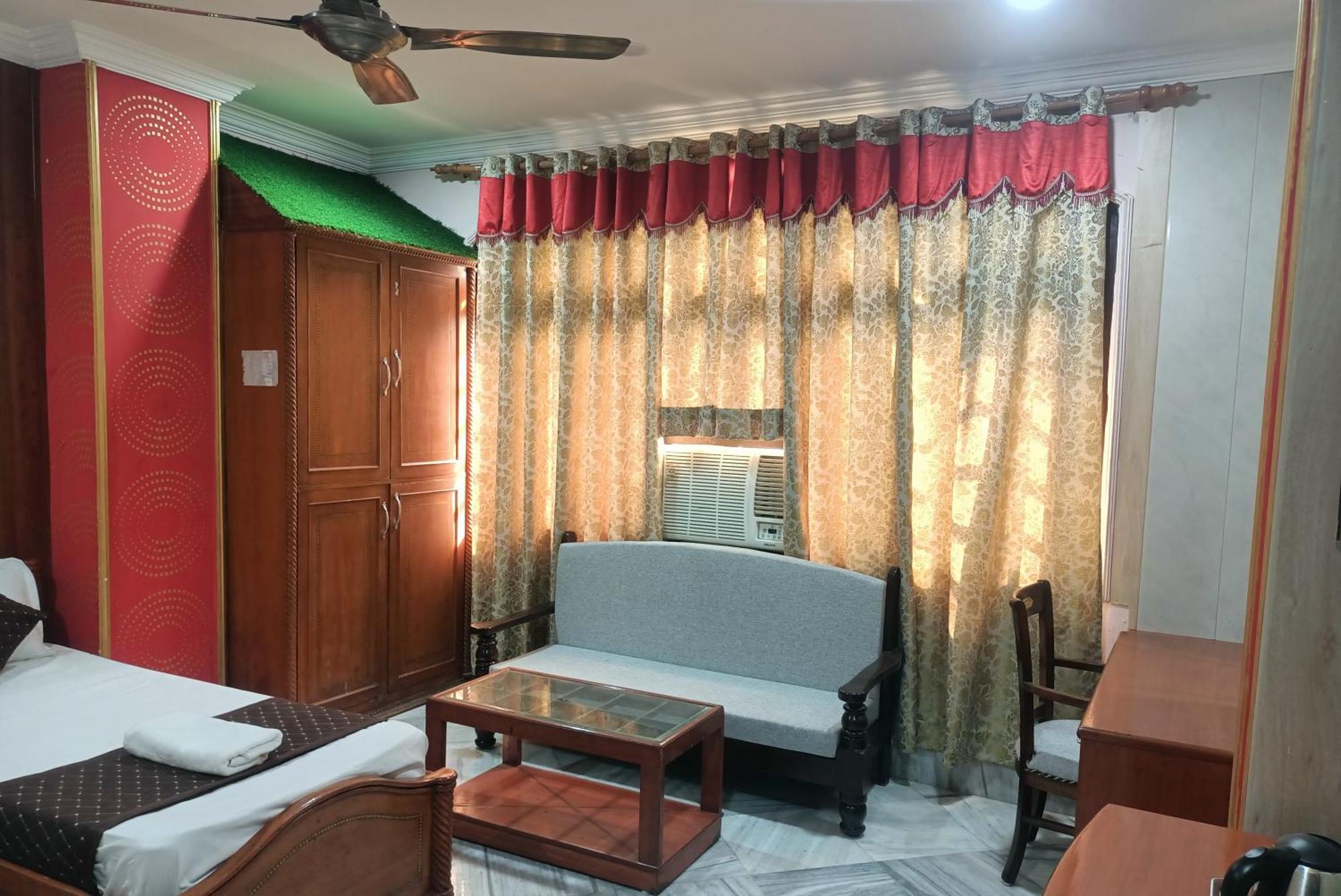 Hotel Riz Varanasi Exterior foto